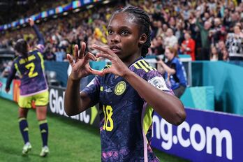 Linda Caicedo causa sensación. 