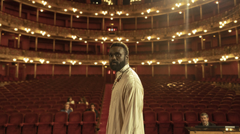 Malcolm Treviño-Sitte, Arriaga antzokian.