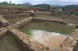 Foruako aztarna arkeologikoen artxiboko irudia.