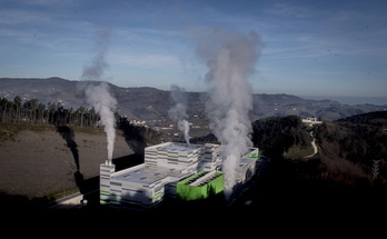 Imagen de la incineradora de Zubieta, que ha estado 42 días quemando residuos y sin efectuar pretratamiento.
