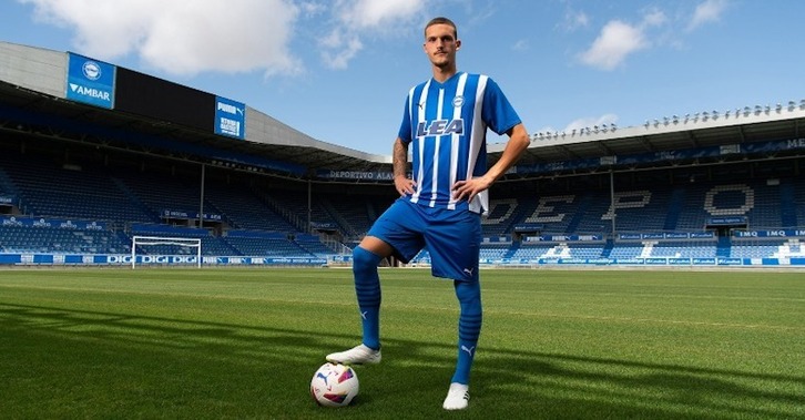 Rafa Marín, nuevo central albiazul, cedido por el Real Madrid.