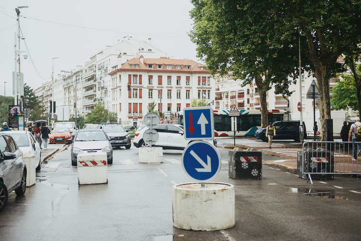 Barreras del dispositivo de seguridad de fiestas de Baiona que se cierran con el balance de un fallecido.