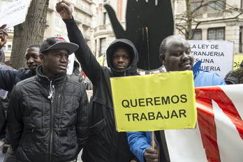 Protesta de vendedores ambulantes en Bilbo en 2018.
