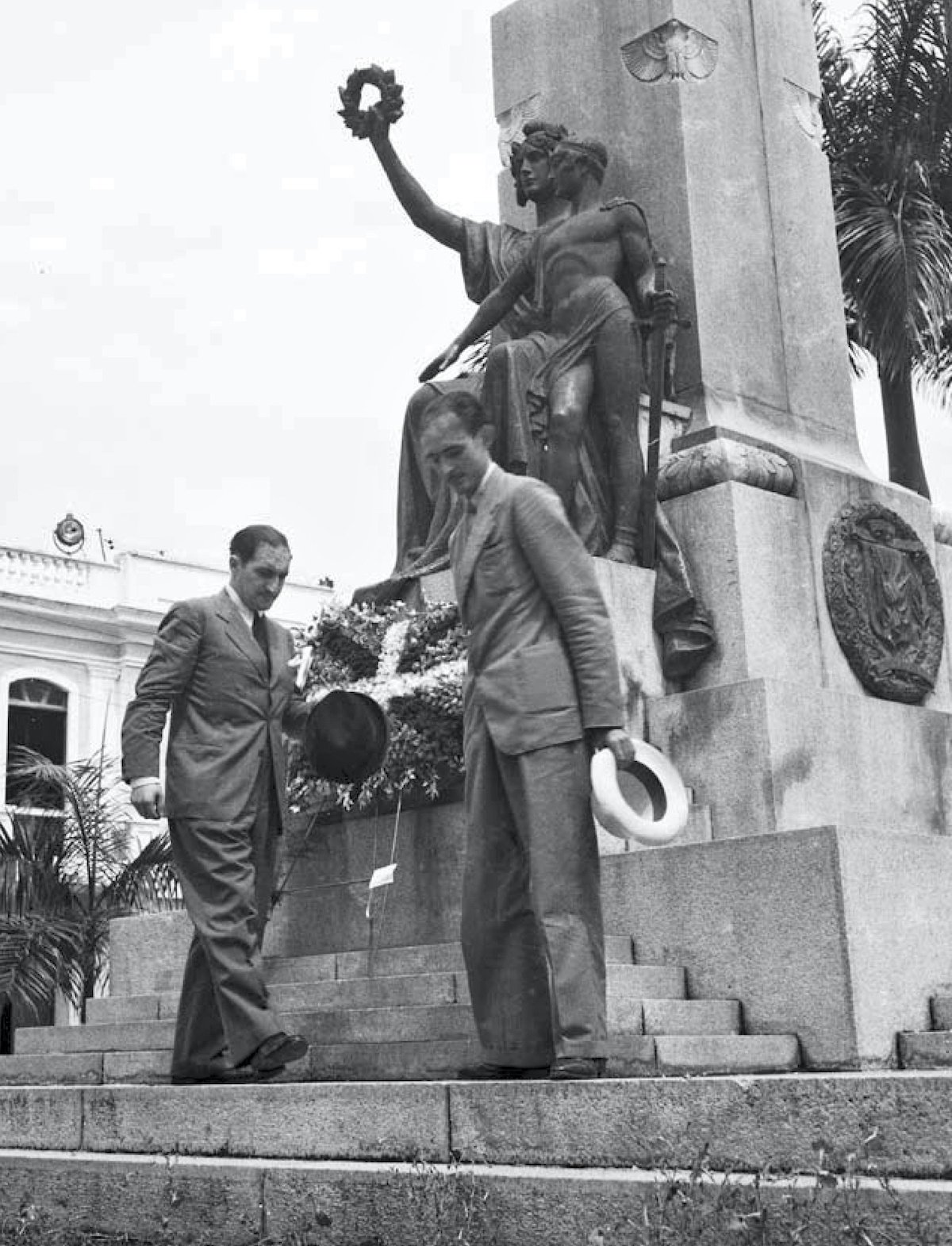 Galíndez junto al lehendakari Agirre.
