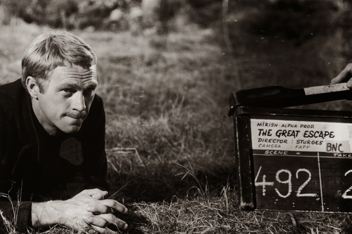 Steve McQueen durante el rodaje de 'La gran evasión'.