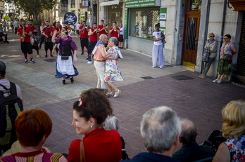 Los participantes disfrutando de su día en el meneito veterano.