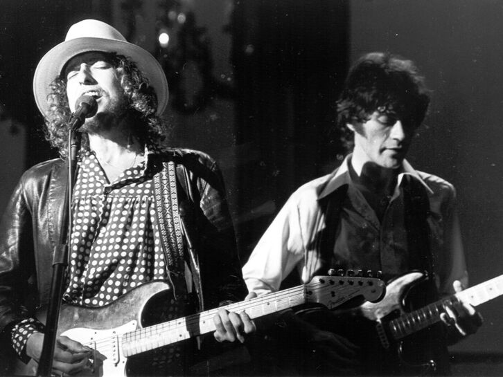 Robbie Robertson junto a Bod Dylan en 'The Last Waltz'.