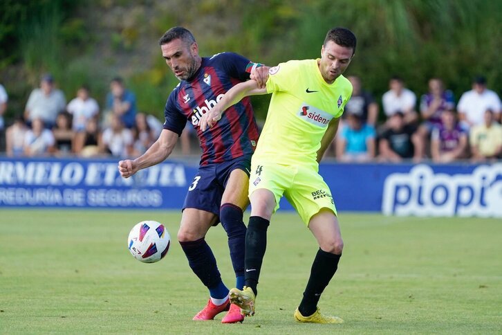 Arbilla eta Eraso baloiaren lehian, Eibar eta Amorebietaren arteko lagunartekoan.