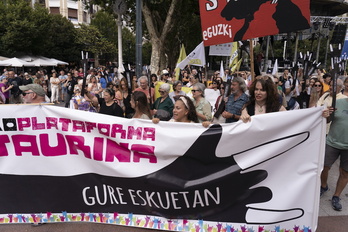 Zezenketen aurkako aldarria, Donostia erdian jaia abiatu aurretik.