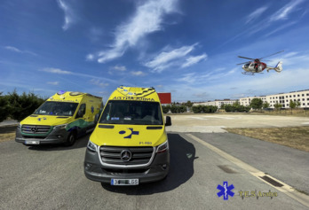 El traslado del herido en Aizkorri al Hospital de Santiago en Gasteiz.