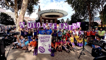 Bilboko Konpartsek agerraldia eraso sexisten aurkako protokolo eguneratua aurkezteko.