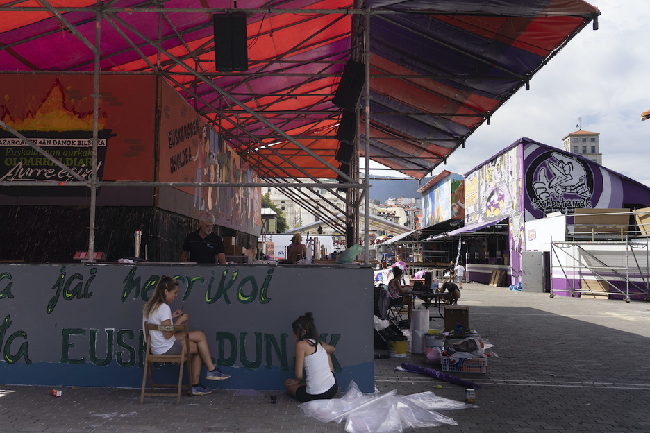 Arduo trabajo en Hau Pittu Hau. Arduo trabajo en Hau Pittu Hau.