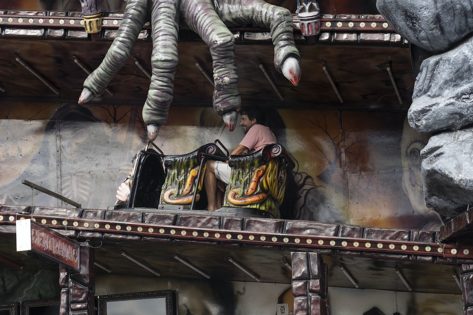 Una de las atracciones que se han instalado en el parque de Etxebarria, en Bilbo.