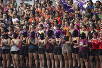 Bilboko mugimendu feministaren agerraldia Arriaga plazan. 