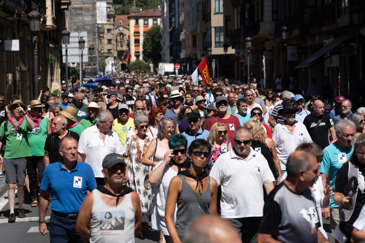 Sarek deituta Donostian egin duten manifestazioa.