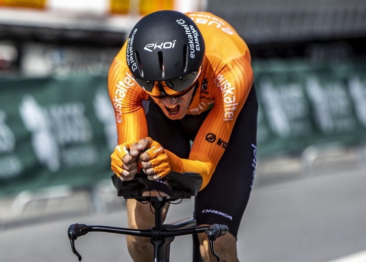 Txomin Juaristi fue segundo en la prólogo y ha sido primero en la crono final.