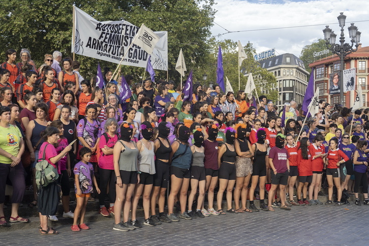 Comparecencia del movimiento feminista antes del inicio de las fiestas de Bilbo.