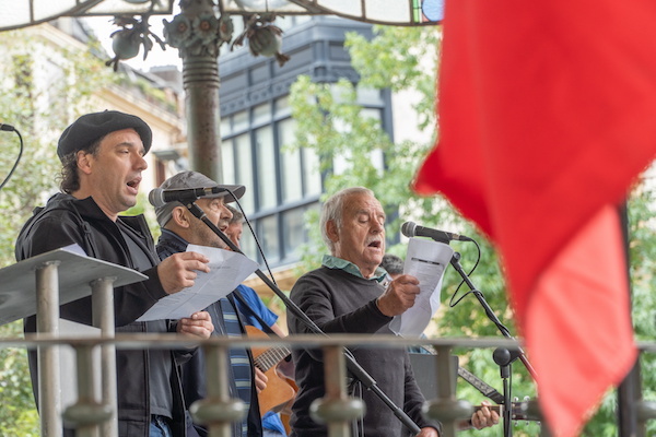 Gamazada oroituz, kantuan