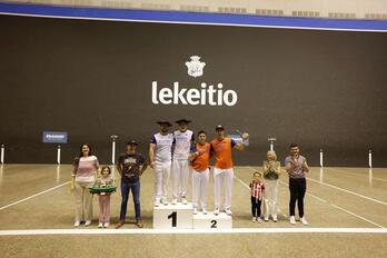 Erkiaga-Del Riok jantzi zituzten Lekeitioko finalak.