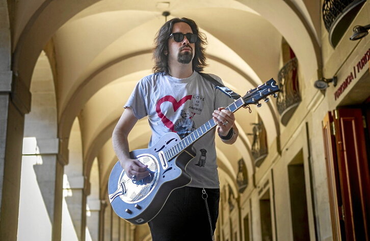 Unai Sarasola, Gasteizko Arkupeetan.