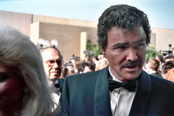 Burt Reynolds Emmy saria lortu zuen galan, 1991n.