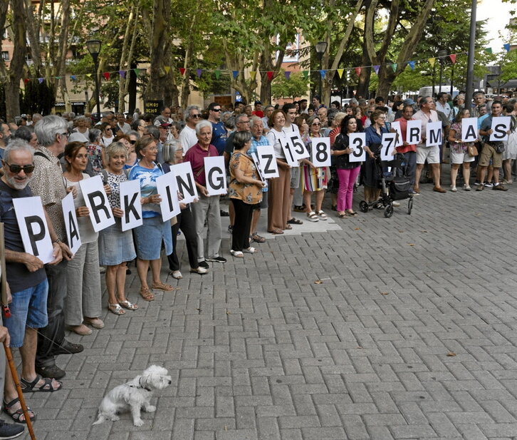 Movilización vecinal contra el parking de la plaza de la Cruz, en una imagen de archivo.