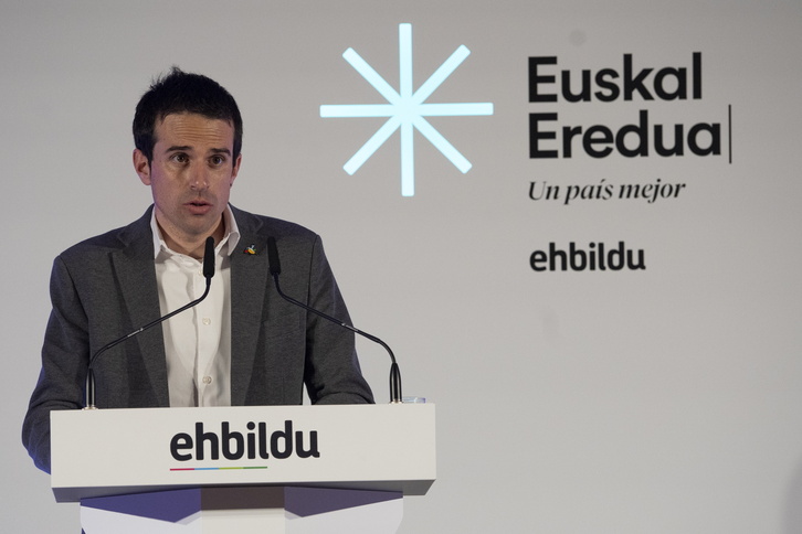 EH Bilduko Programa Zuzendari Pello Otxandiano, aurreko agerraldi batetan.