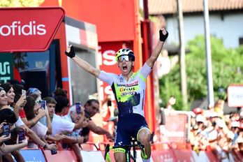 Rui Costa celebra a un mes de cumplir 37 años su primera victoria en la Vuelta. 