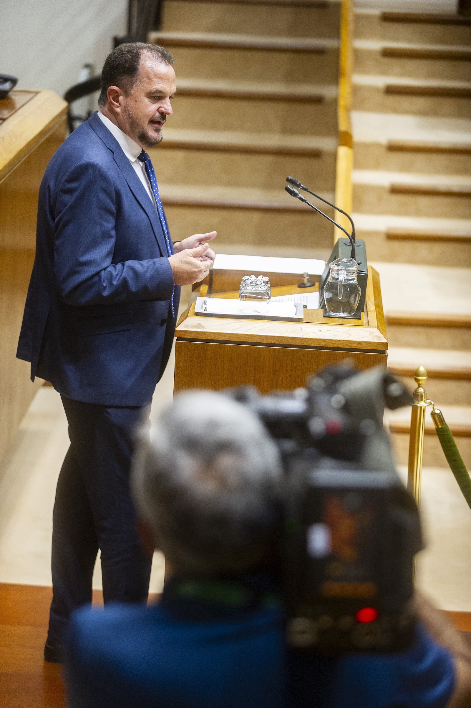 El presidente del PP de la CAV, Carlos Iturgaiz. (Jaizki FONTANEDA/FOKU)
