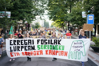 Cabeza de la manifestación que se ha celebrado en Bilbo.