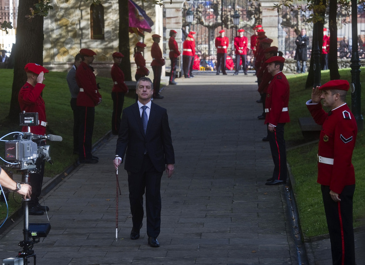 Iñigo Urkullu, asumiendo el cargo de lehendakari en 2012.