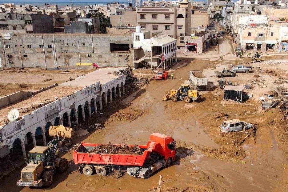 El desastre es total en las calles de la ciudad libia de Derna.