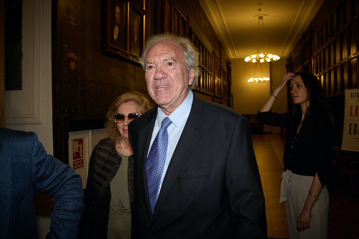 Barrionuevo, el jueves pasado en la conferencia de González y Guerra.