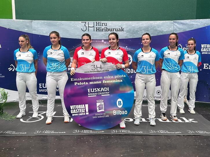 Elite mailan arituko diren pilotari batzuk txapelketaren aurkezpenean.