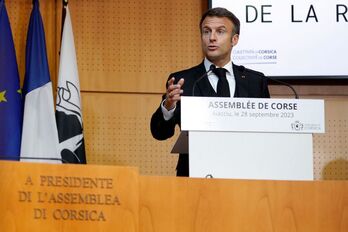 Macron, durante su discurso ante la Asamblea corsa.