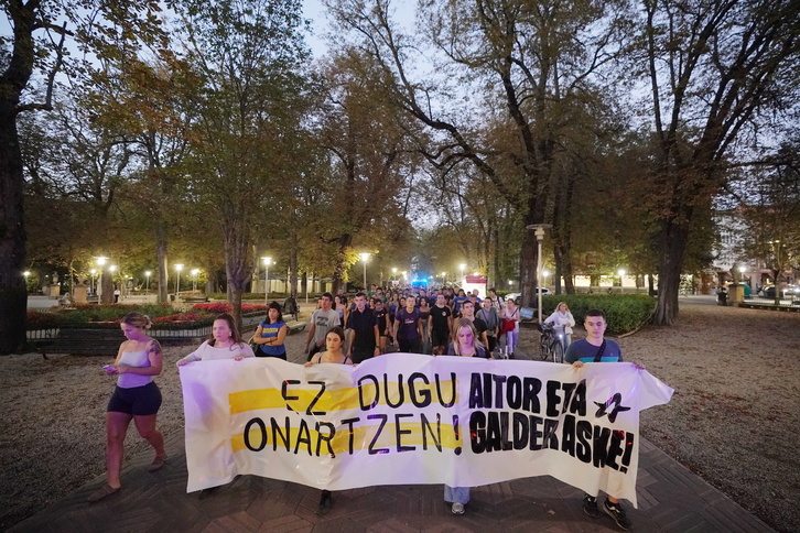 Galder Barbado eta Aitor Zelaiaren aldeko mobilizazioa, Gasteizen.