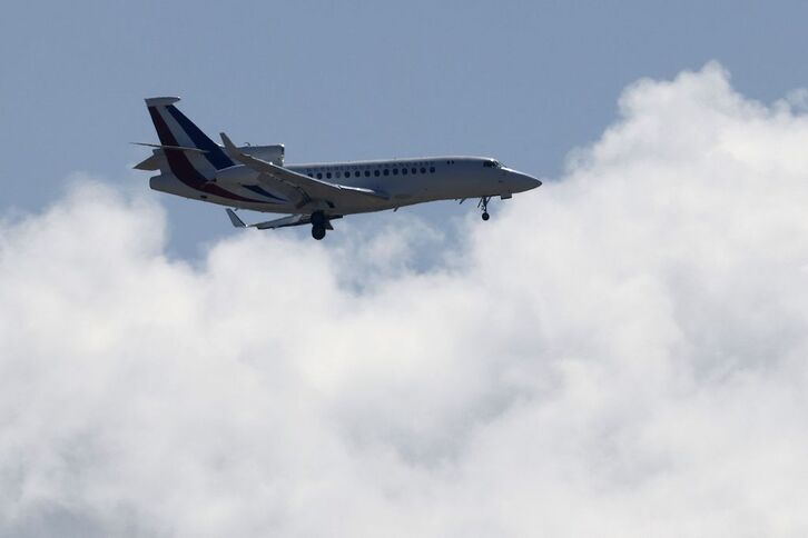 Avión que ha transportado a Emmanuel Macron desde Corsica a la cumbre europea sobre migración, en Malta.
