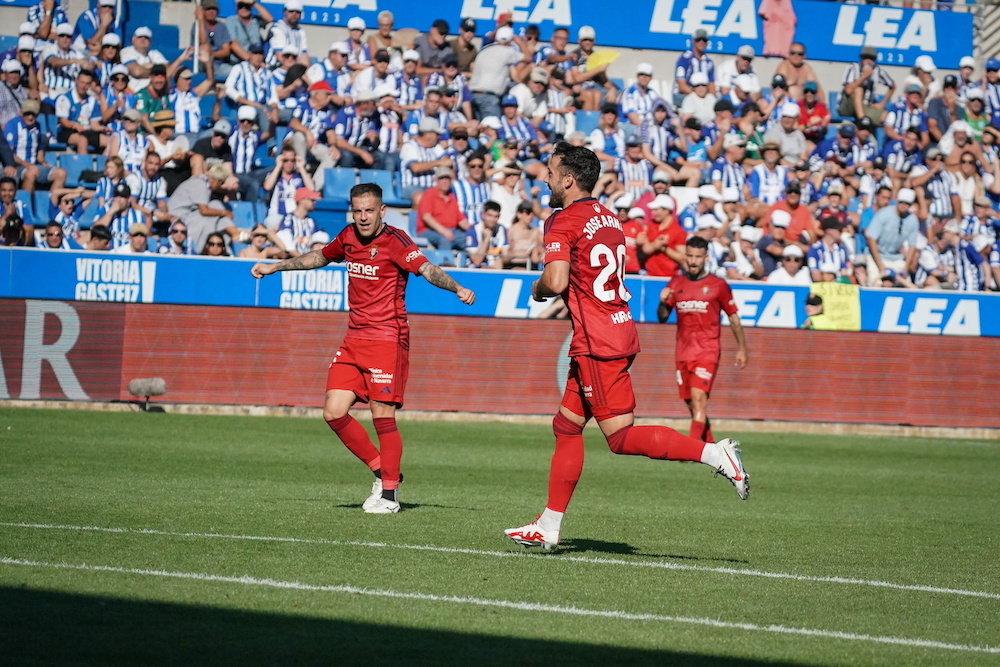 Arnaiz ha marcado un golazo en la primera mitad. (Endika PORTILLO / FOKU)