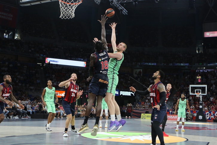 El Buesa Arena contó con 15.504 asistentes en el Opening Game ante Bilbao Basket.