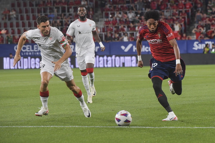 Mojica ha jugado en sus últimos partidos con Osasuna como carrilero zurdo.