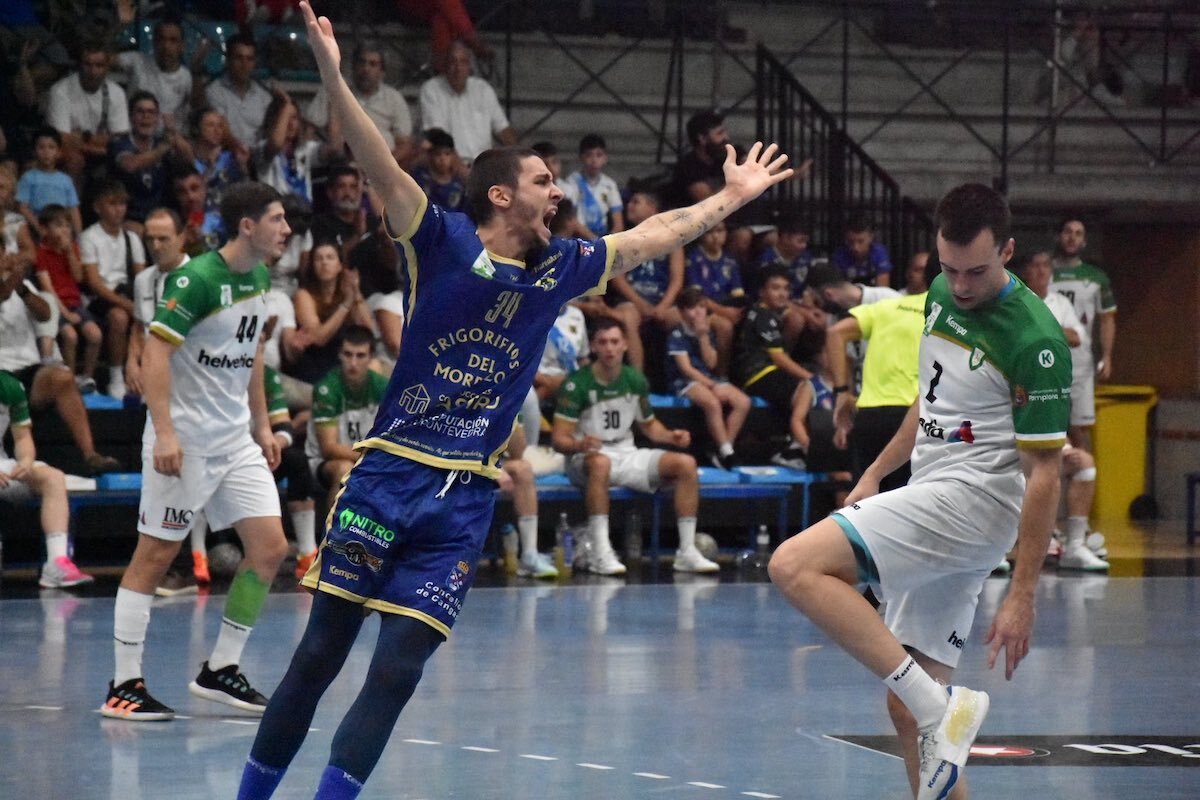 Anaitasuna ha tenido un cruel final, con un gol en contra de penalti. (Raúl FONSECA/LIGA ASOBAL)