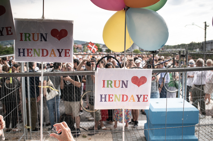 Joan zen uztailaren 7an Irun eta Hendaia arteko Etorbidearen zubia irekitzea galdetzeko eginiko protesta.