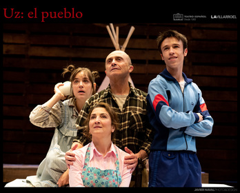 Parte del elenco, encabezado por Pepe Viyuela.