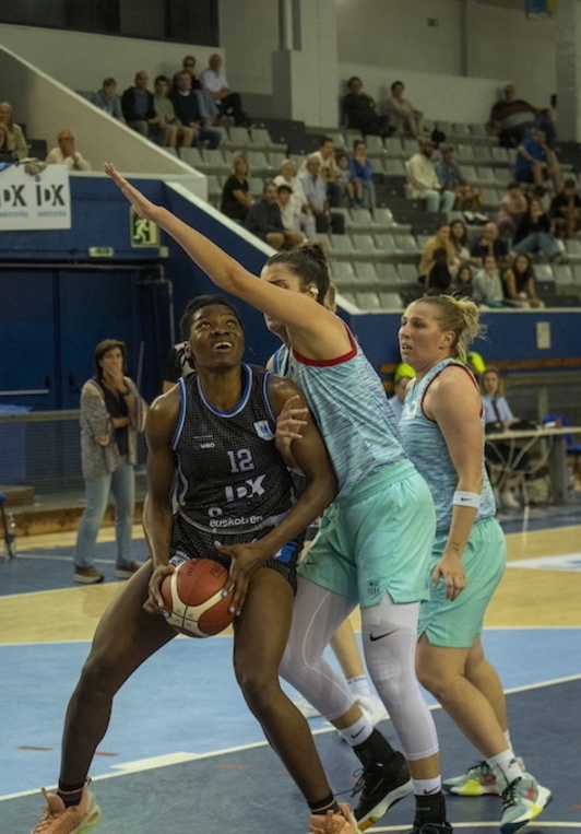 El poderío interior de Dulcy Fankam ha mantenido a IDK Euskotren invicto.