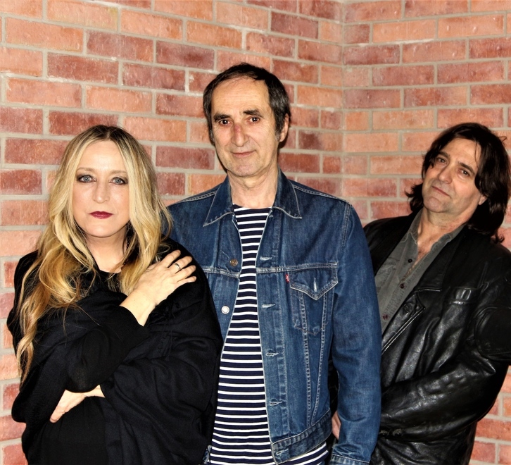 Fotografia grupal de Tahúres Zurdos.