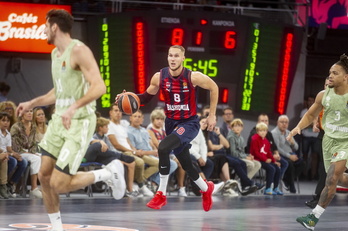 Tadas Sedekerskis ha sido vital para Baskonia en el tercer cuarto.
