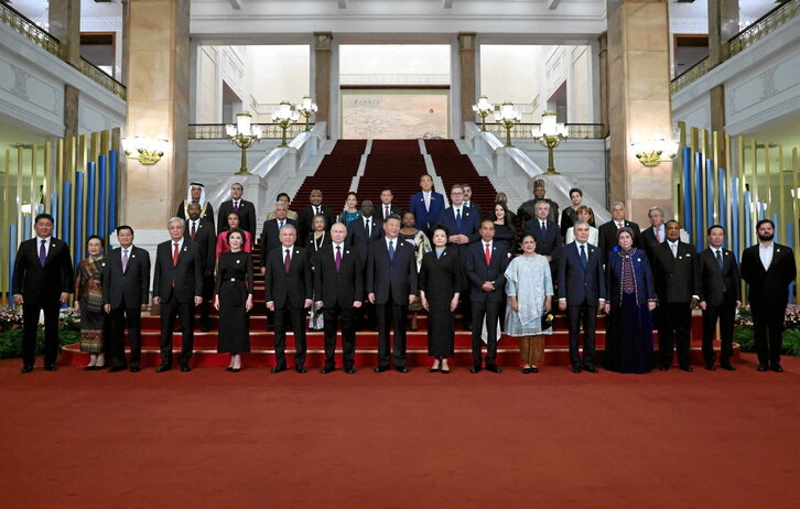 Foto de familia del foro suministrada por la agencia rusa Sputnik.