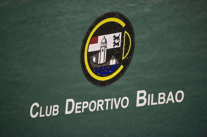 Hace 27 años que se disputó el último partido de pelota a mano profesional en el Club Deportivo de Bilbo.