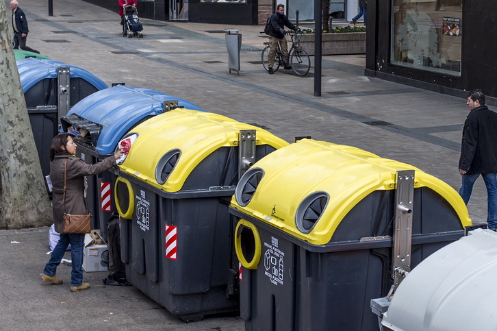 Tasas como la de basura quedarán congeladas el año que viene en Gasteiz. 