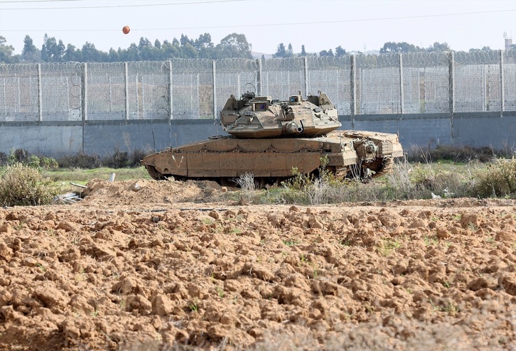 Un tanque Merkava israelí cerca de la Franja de Gaza.
